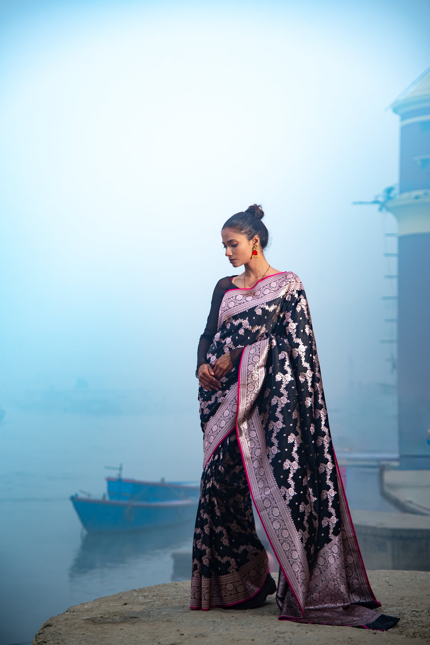 Danyah Banaras Fine Mashru Silk Tilfi Predraped Saree — image 7