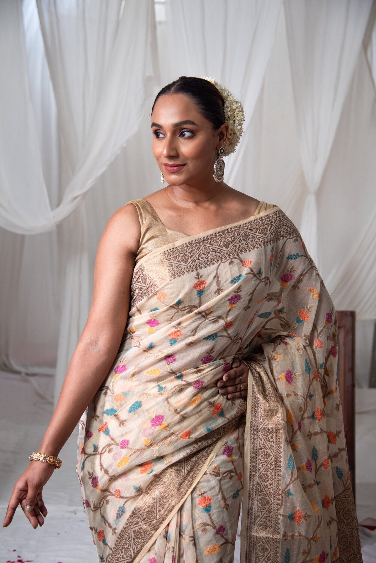 Danyah Banaras Linen Meenakari Jaal Pre Draped Saree — image 1