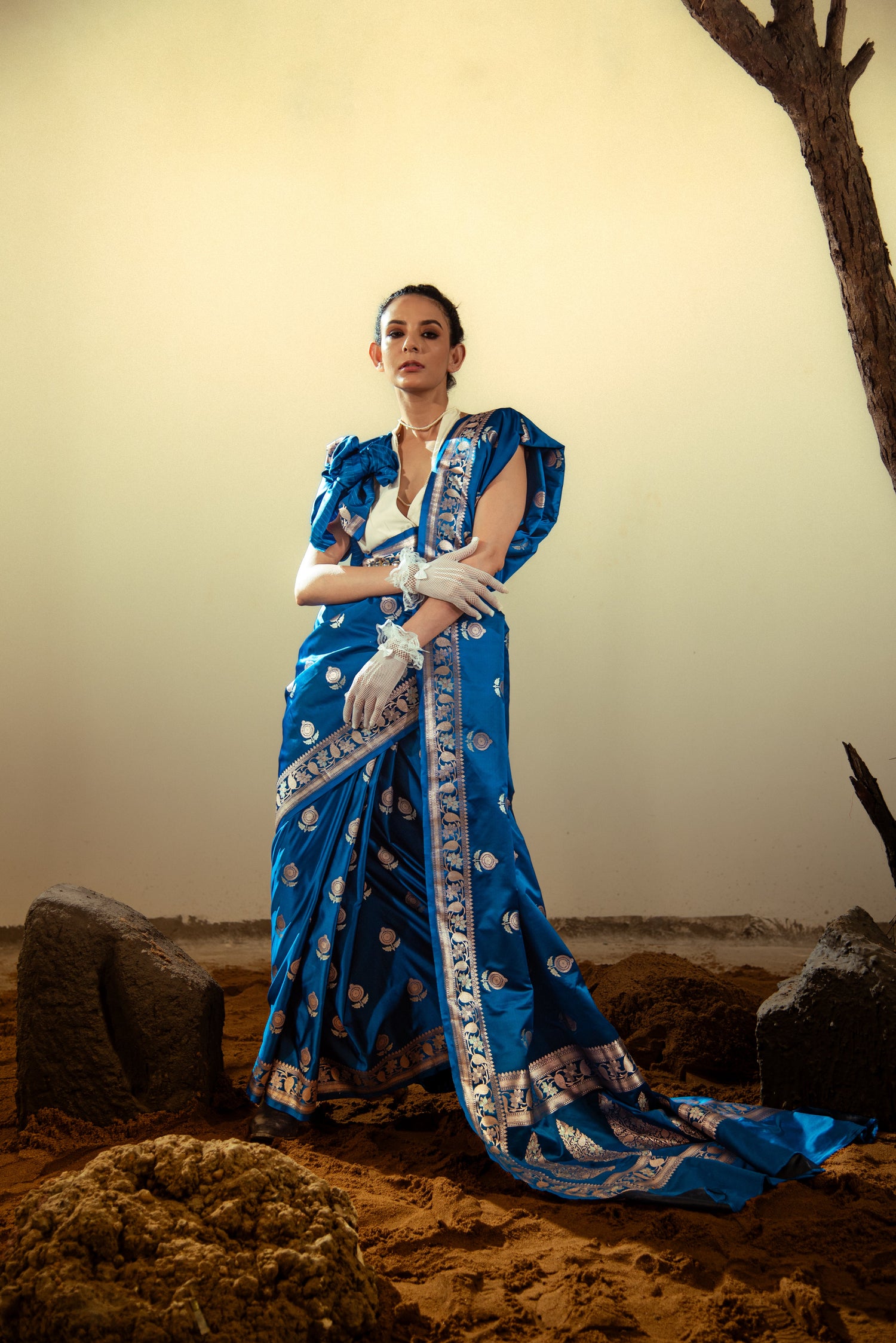 Danyah Banaras Mashru Katan Sonarupa Silk — image 2