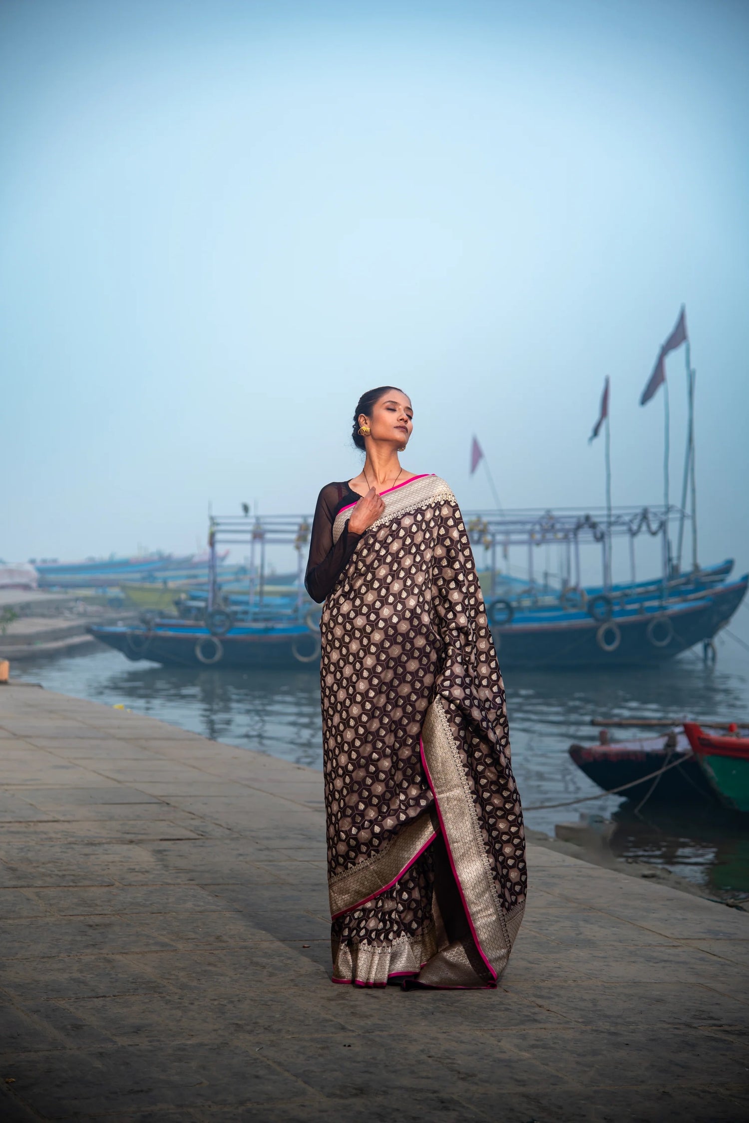 Danyah Banaras Fine Mashru Silk With Checkered Design Predraped Saree — image 5