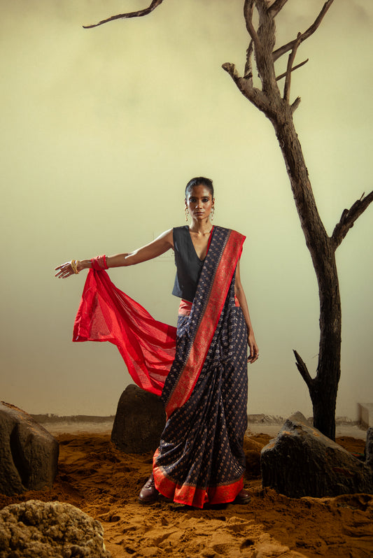 Danyah Banaras Matka Georgette Silk Predraped Saree