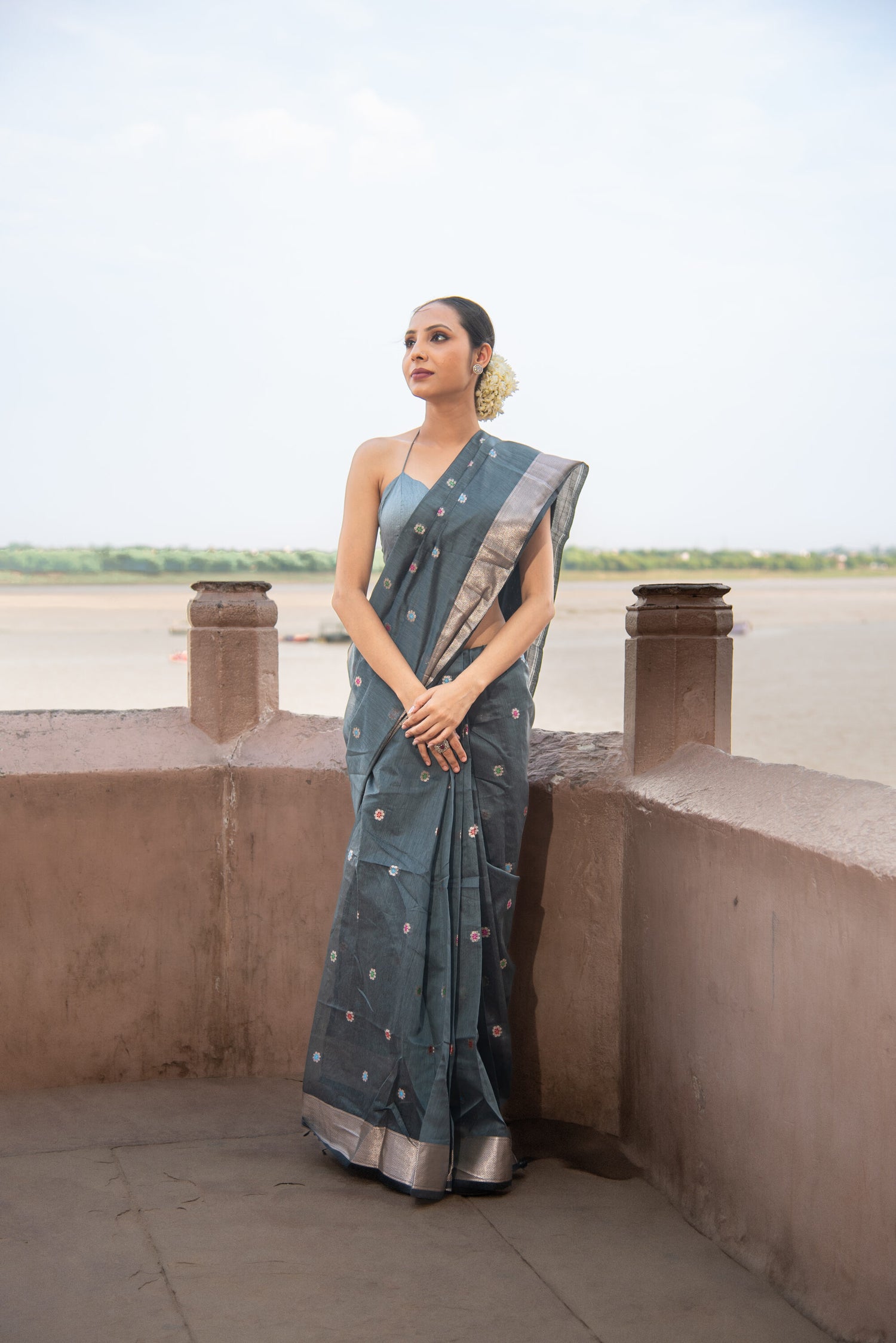 Danyah Banaras Plain Cotton Saree With Meenakari Work