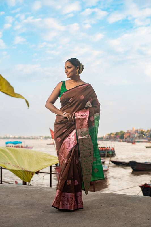 Danyah Banaras Semi Cotton Saree With Dual Tone Pre Draped Saree