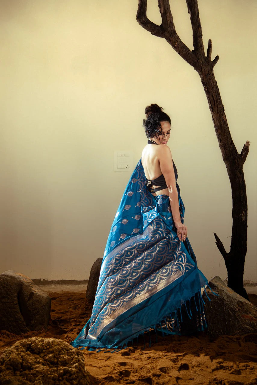 Danyah Banaras Semi Katan Silk Predraped Saree — image 5