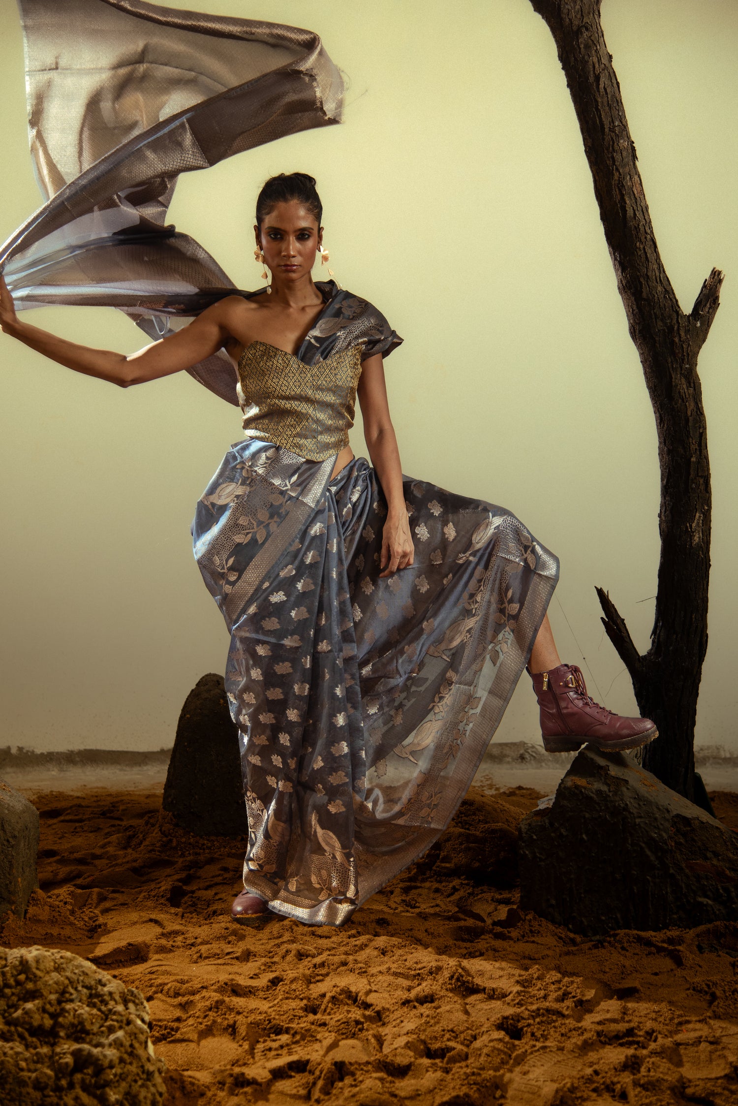 Danyah Banaras Silk Viscose Predraped Saree