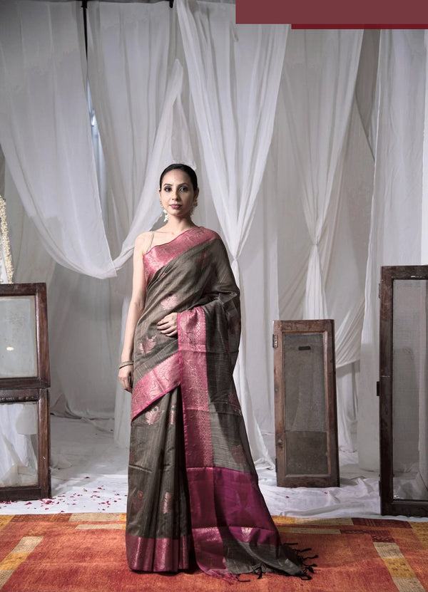 Danyah Banaras — Pichwai Peach